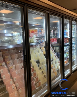 Geladeira Expositora